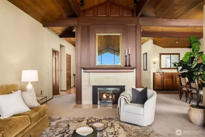 9501 NE 13th Street, Clyde Hill, WA 98004 - Photo 13