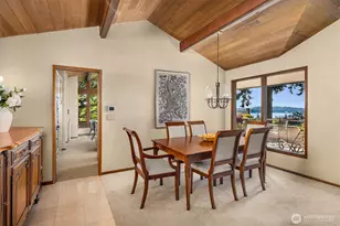 9501 NE 13th St, Clyde Hill, WA 98004 - Photo 15