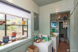 216 E 10th St, Port Angeles, WA 98362 - Photo 17