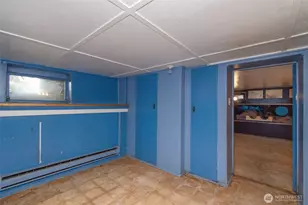 216 E 10th St, Port Angeles, WA 98362 - Photo 21