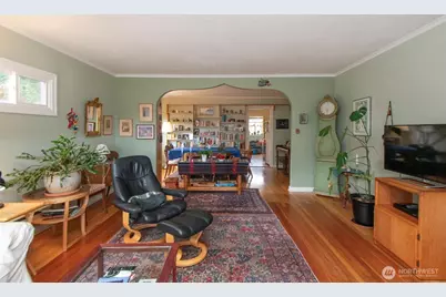 216 E 10th Street, Port Angeles, WA 98362 - Photo 5