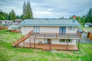 2808 W Edgewood Dr, Port Angeles, WA 98363 - Photo 3