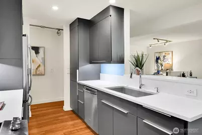 3640 26th Place W #101-B, Seattle, WA 98199 - Photo 9