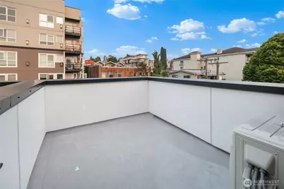 318 E Bellevue Avenue E, Seattle, WA 98102 - Photo 23