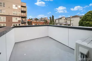 318 E Bellevue Ave E, Seattle, WA 98102 - Photo 23