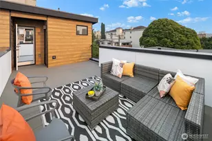 318 E Bellevue Ave E, Seattle, WA 98102 - Photo 21