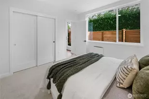 318 E Bellevue Ave E, Seattle, WA 98102 - Photo 19