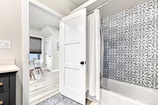 1027 21st St, Bellingham, WA 98225 - Photo 17