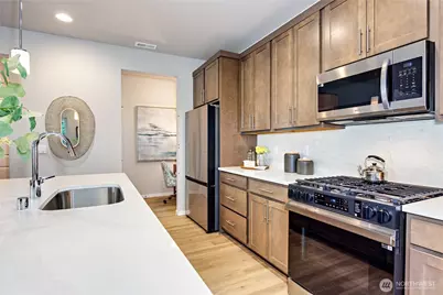 304 NE Shadowhawk Lane, Bremerton, WA 98311 - Photo 13