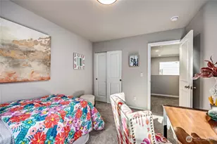 304 NE Shadowhawk Ln, Bremerton, WA 98311 - Photo 33