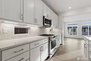 13210 NE 127th Wy, Kirkland, WA 98034 - Photo 3