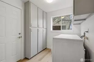 8703 NE 144th Ct, Kirkland, WA 98034 - Photo 15