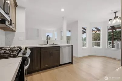 8703 NE 144th Court, Kirkland, WA 98034 - Photo 9