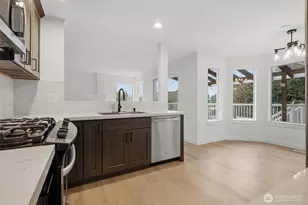 8703 NE 144th Ct, Kirkland, WA 98034 - Photo 9