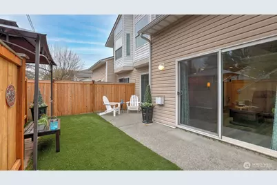 2001 120th Place SE #2-105, Everett, WA 98208 - Photo 5