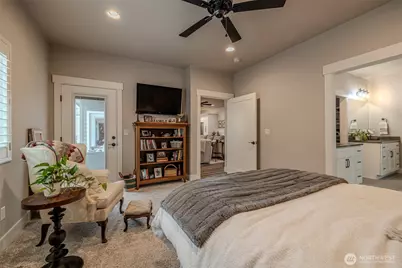 211 21st Street NW, East Wenatchee, WA 98802 - Photo 17