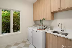 12909 Spanaway Loop Rd S, Tacoma, WA 98444 - Photo 29