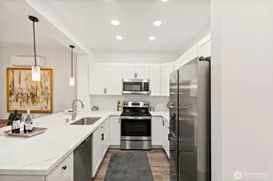 3957 S Chicago St, Seattle, WA 98118 - Photo 5