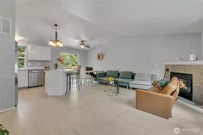 5329 S Vista Drive E, Bonney Lake, WA 98391 - Photo 5