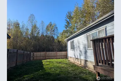 1905 Honeysuckle Lane, Centralia, WA 98531 - Photo 3