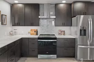 13724 22nd Ave NE, Seattle, WA 98125 - Photo 9