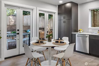 13724 22nd Avenue NE, Seattle, WA 98125 - Photo 11