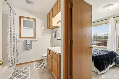 143 S 44th Street, Bellingham, WA 98229 - Photo 23