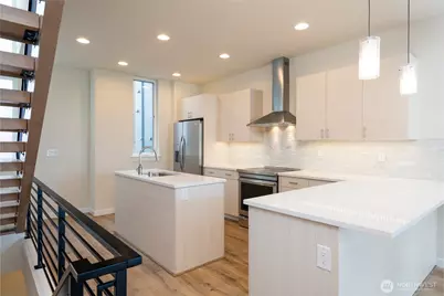 9229 B 16th Avenue SW, Seattle, WA 98106 - Photo 13