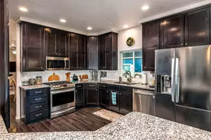 2101 S 324th St, Federal Way, WA 98003 - Photo 7