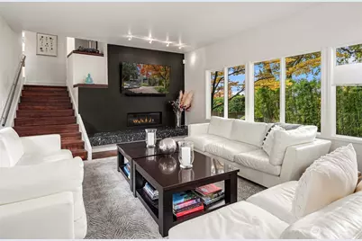 1615 39th Avenue E, Seattle, WA 98112 - Photo 15