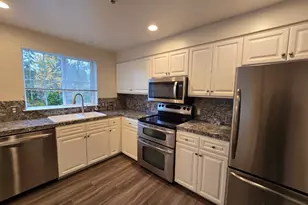 7207 210th St SW, Edmonds, WA 98026 - Photo 5