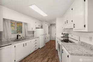 2535 70th Ave SW, Tumwater, WA 98512 - Photo 9