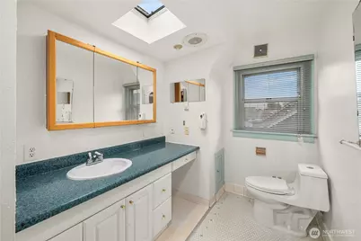 2542 S Cushman Avenue, Tacoma, WA 98405 - Photo 19