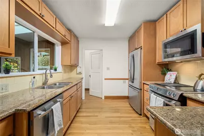 2542 S Cushman Avenue, Tacoma, WA 98405 - Photo 11