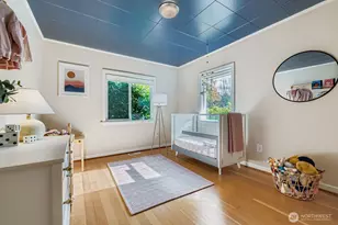 10345 Ashworth Ave N, Seattle, WA 98133 - Photo 17