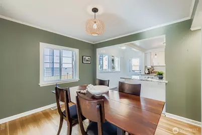 10345 Ashworth Avenue N, Seattle, WA 98133 - Photo 7