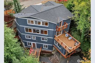 2708 NE 98th Street, Seattle, WA 98115 - Photo 3