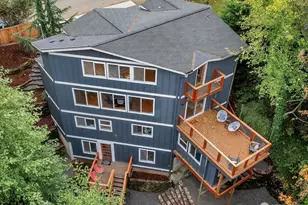 2708 NE 98th St, Seattle, WA 98115 - Photo 3