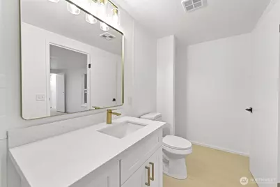 32 E Mountain View Rd, Camano Island, WA 98282 - Photo 17