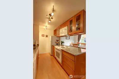 11424 SE 257th Place #F108, Kent, WA 98030 - Photo 3