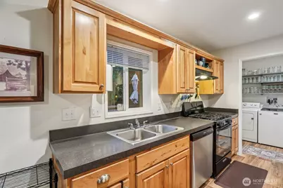 11134 Winlock Court SE, Olympia, WA 98513 - Photo 9