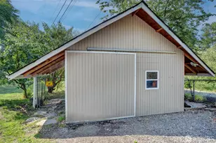 35904 SE 46th St, Fall City, WA 98024 - Photo 15