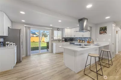 10506 Occident Street SW, Lakewood, WA 98499 - Photo 9