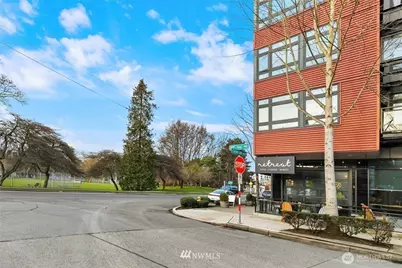 6539 4th Avenue NE #E, Seattle, WA 98115 - Photo 7