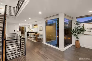 717 N 79th St, Seattle, WA 98103 - Photo 7