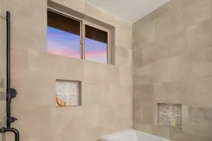 717 N 79th St, Seattle, WA 98103 - Photo 21