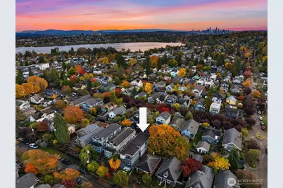 717 N 79th Street, Seattle, WA 98103 - Photo 35