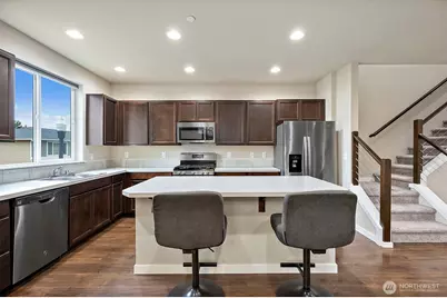 2585 Filbert Avenue, Bremerton, WA 98310 - Photo 3