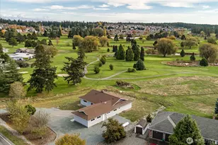 2312 Fairway Ln, Oak Harbor, WA 98277 - Photo 3