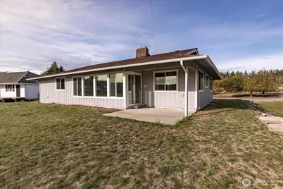 2312 Fairway Lane, Oak Harbor, WA 98277 - Photo 7